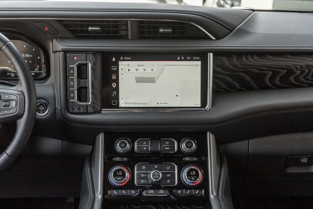 Used 2023 GMC Yukon Denali w/ Advanced Technology Package AWD/4WD image 9