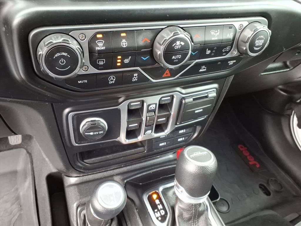 Used 2021 Jeep Gladiator Willys image 29