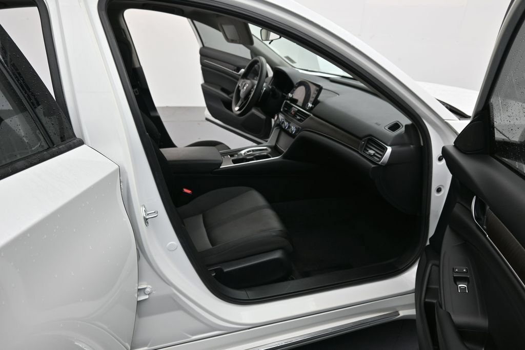 Used 2021 Honda Accord EX image 24