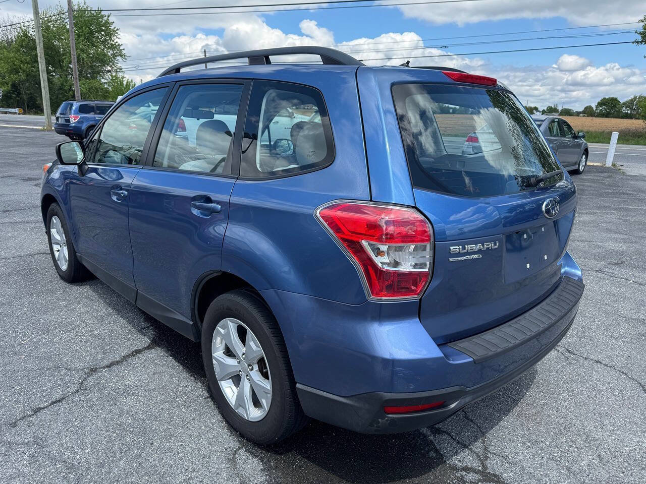 Used 2015 Subaru Forester 2.5i w/ Alloy Wheel Package AWD/4WD image 4