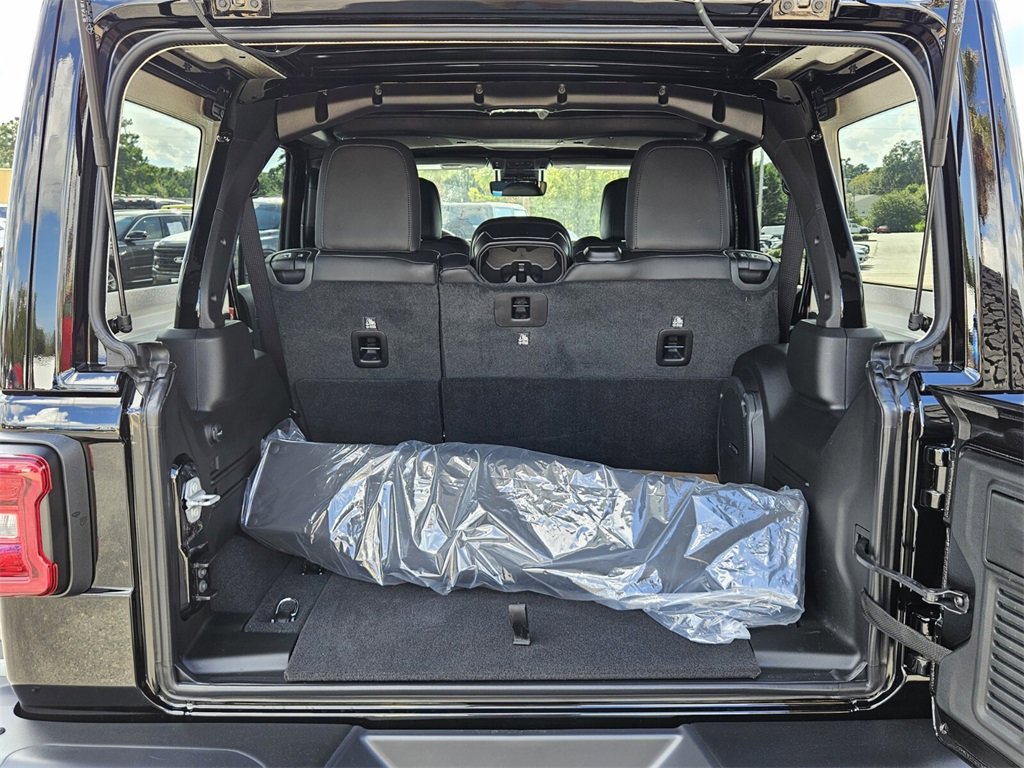 New 2025 Jeep Wrangler Rubicon 392 image 13