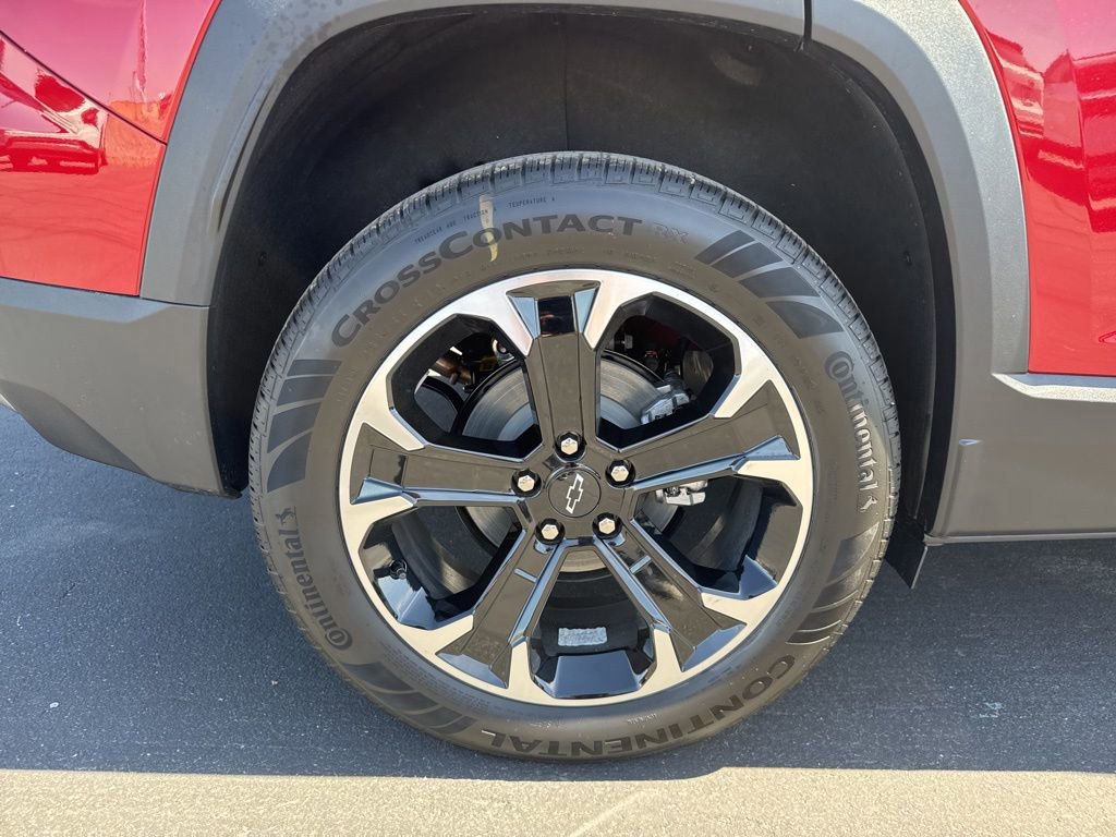 New 2026 Chevrolet Equinox LT w/ Convenience Package II FWD image 4