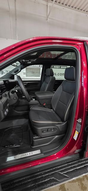 New 2026 Chevrolet Suburban Premier w/ Sun And Tow Package image 15