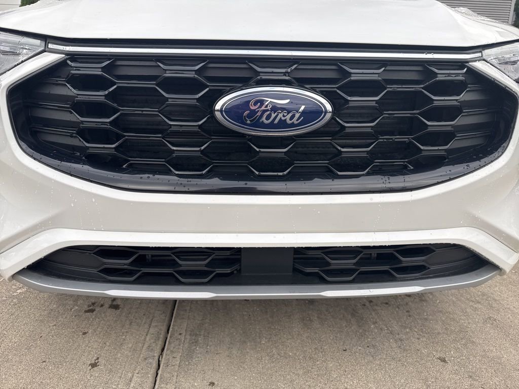 Certified 2024 Ford Escape ST-Line w/ Tech Pack #1 image 12