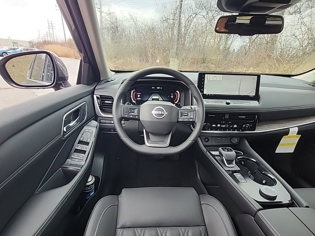New 2026 Nissan Rogue Platinum w/ Platinum Premium Package image 13