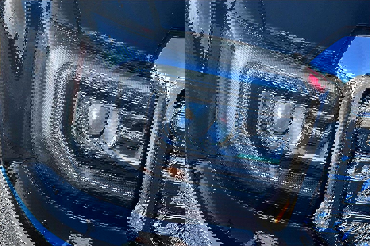 Used 2018 GMC Sierra 1500 SLT image 30