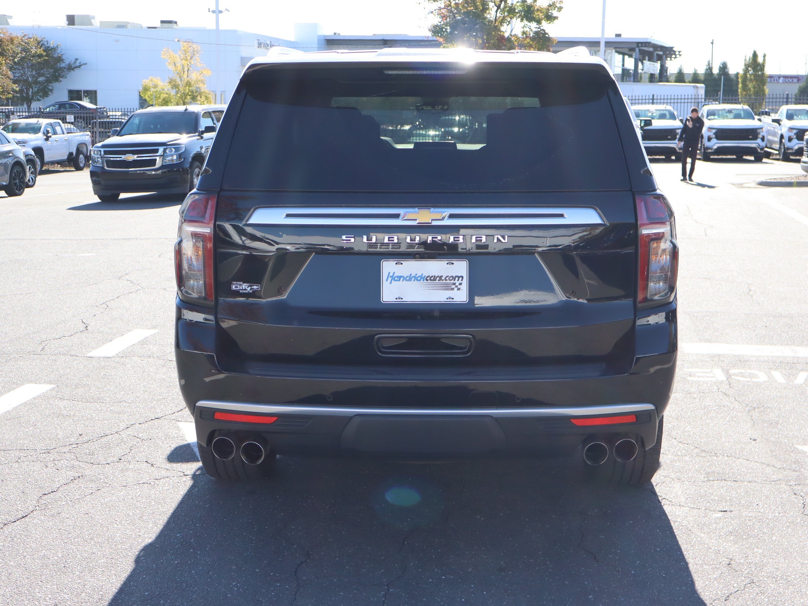 Used 2024 Chevrolet Suburban High Country w/ Advanced Technology Package AWD/4WD image 9