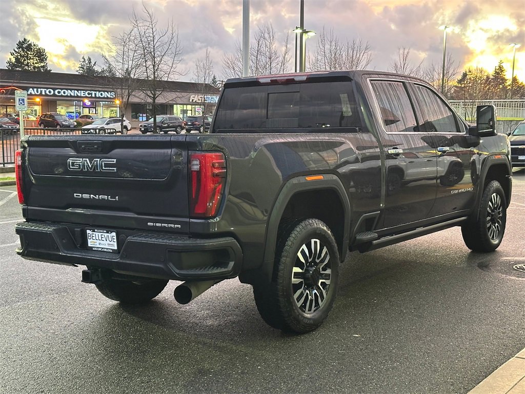 Used 2025 GMC Sierra 2500 Denali Ultimate image 5