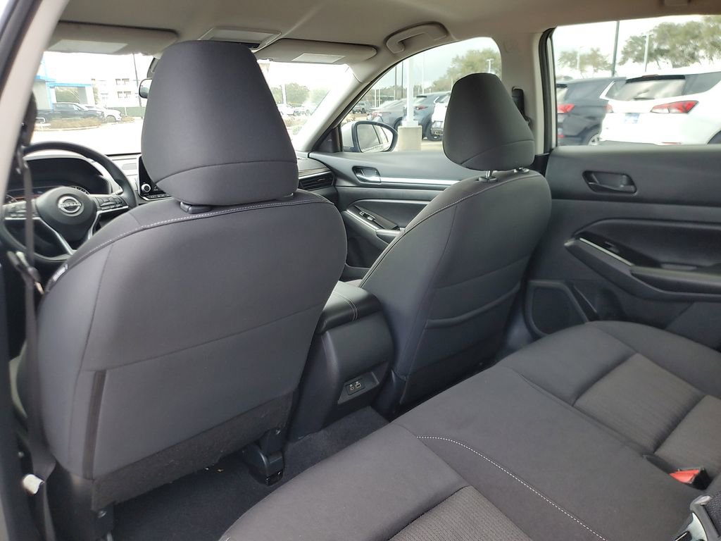 Used 2023 Nissan Altima 2.5 SV image 10