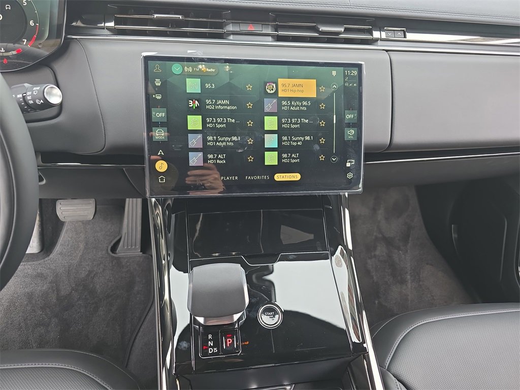 New 2026 Land Rover Range Rover Sport SE image 21