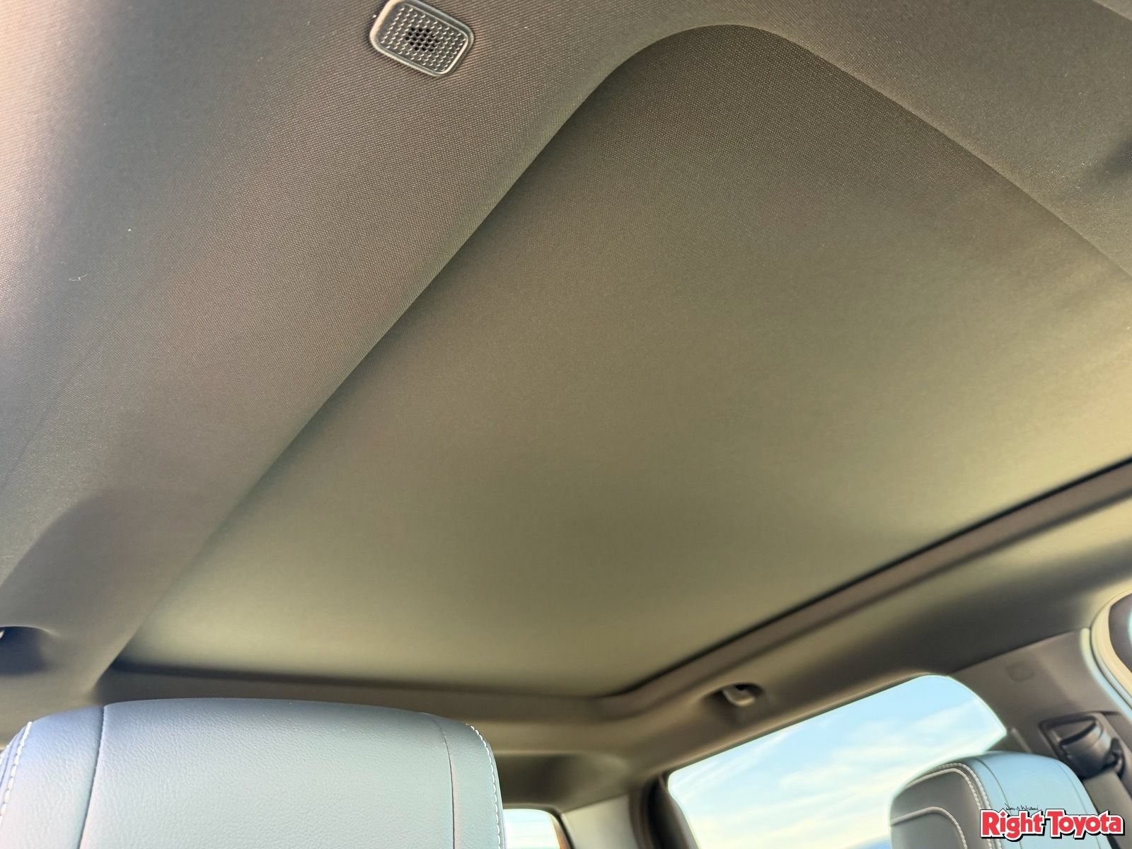 New 2026 Toyota Tundra Limited AWD/4WD image 12