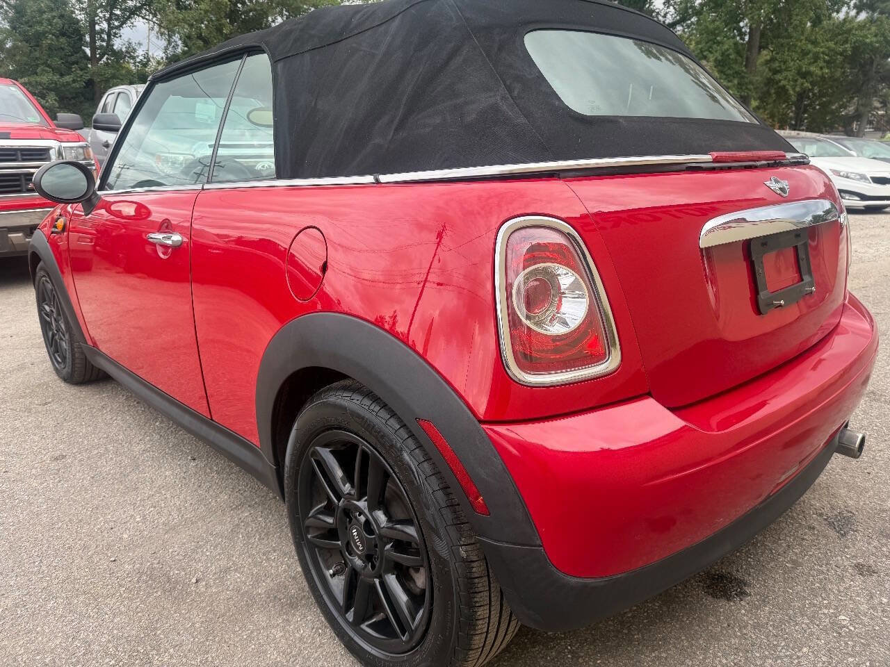 Used 2013 MINI Cooper Convertible image 16