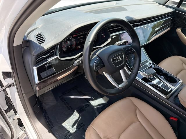 Used 2025 Audi Q7 2.0T Premium w/ Convenience Package AWD/4WD image 27