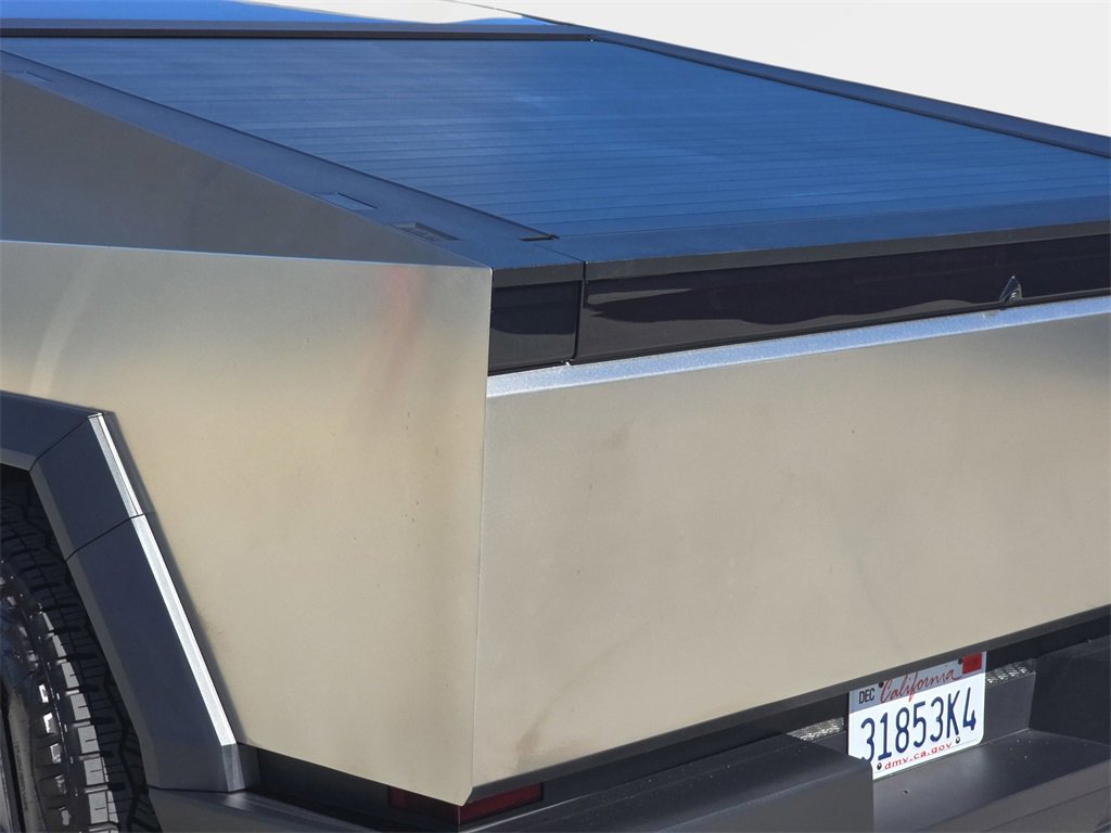 Used 2026 Tesla Cybertruck AWD Crew Cab image 37