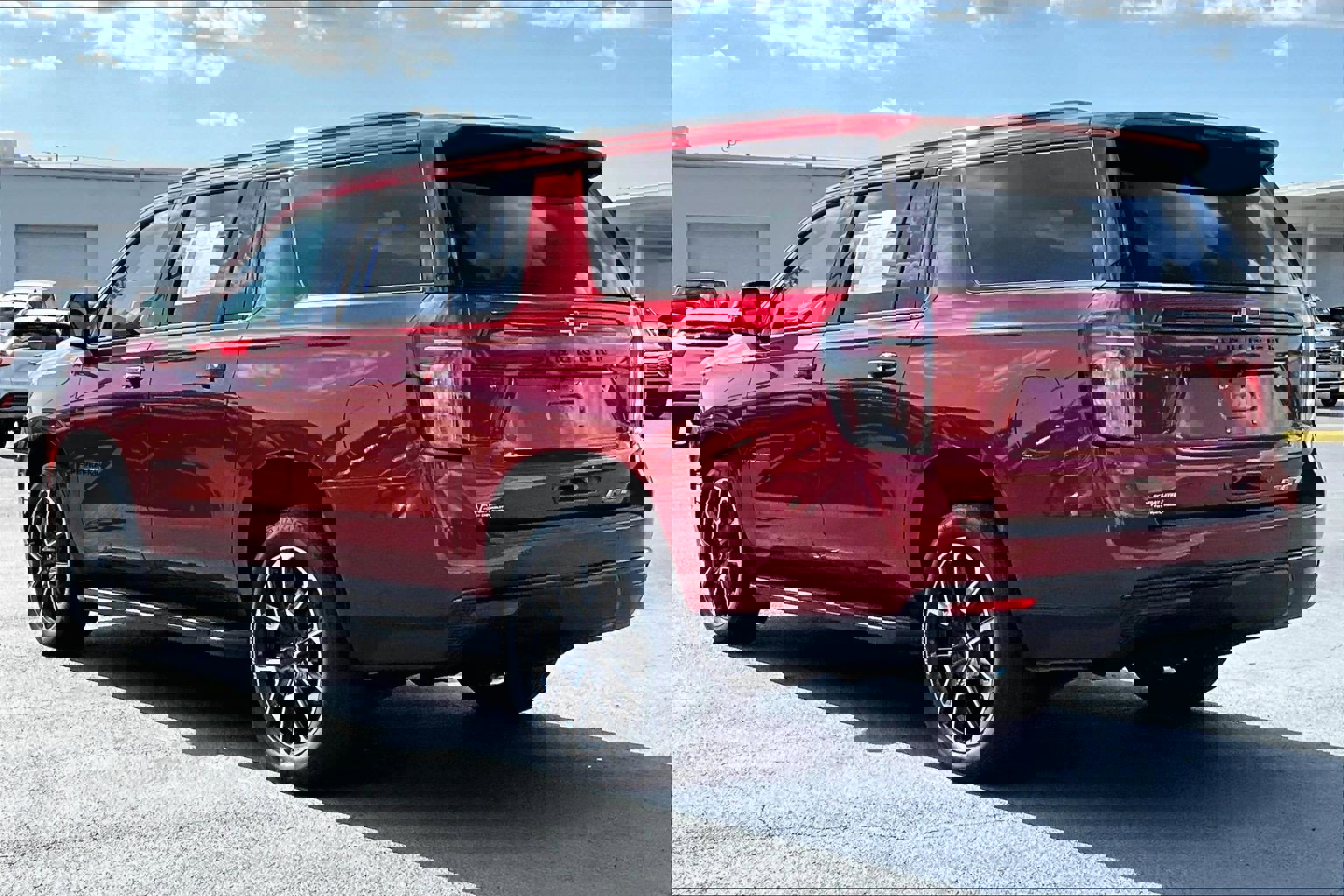 Certified 2024 Chevrolet Suburban RST w/ Luxury Package image 3