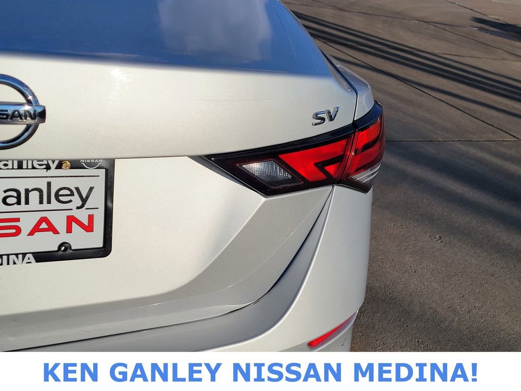 Used 2023 Nissan Sentra SV image 15