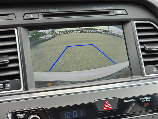 Used 2015 Hyundai Sonata Limited w/ Option Group 05 FWD image 27