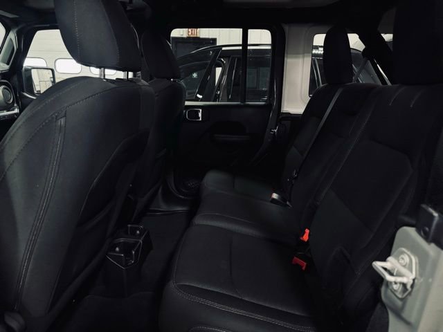 Used 2018 Jeep Wrangler Unlimited Sport S image 19
