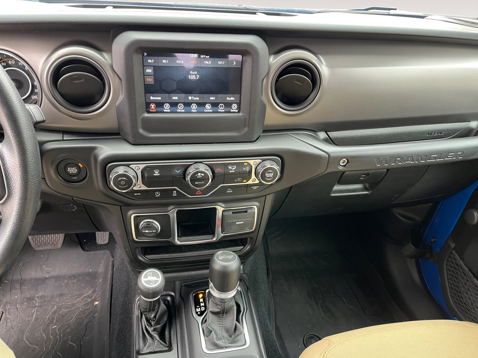 Used 2022 Jeep Wrangler Sport AWD/4WD image 15