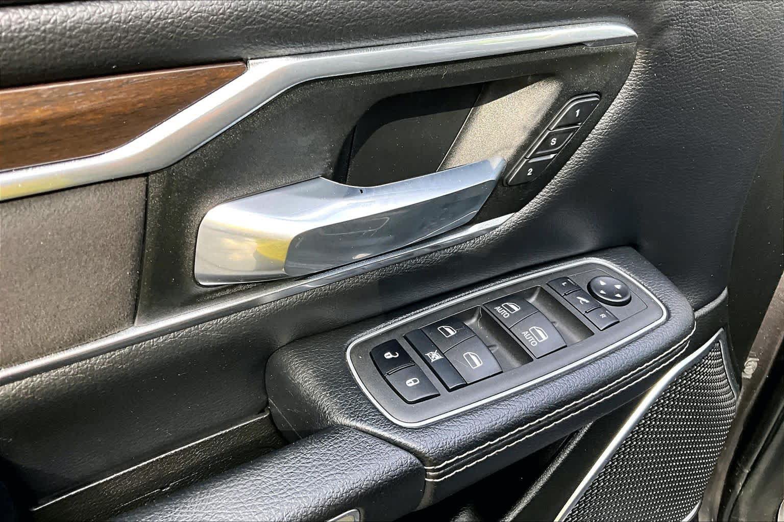 Used 2022 RAM 1500 Laramie AWD/4WD image 31