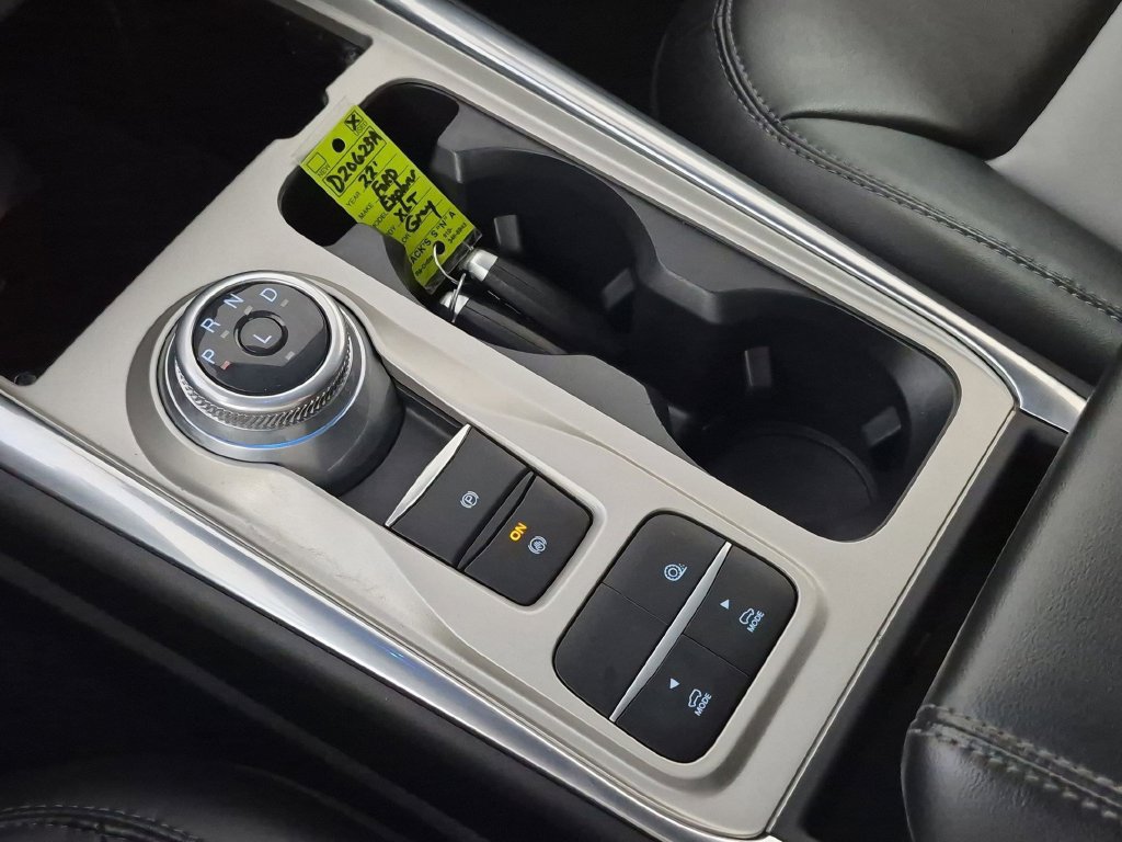Used 2022 Ford Explorer XLT w/ Equipment Group 202A RWD image 30