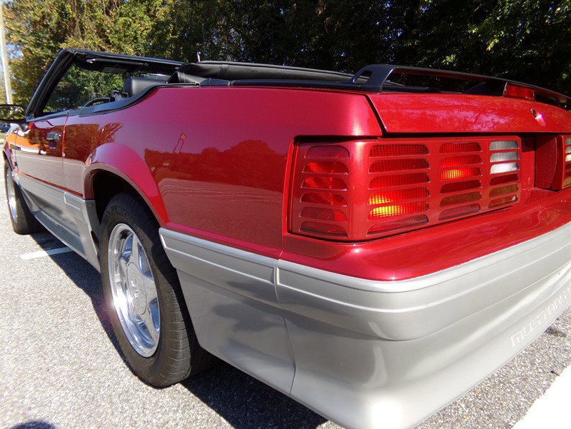 Used 1991 Ford Mustang GT RWD image 4