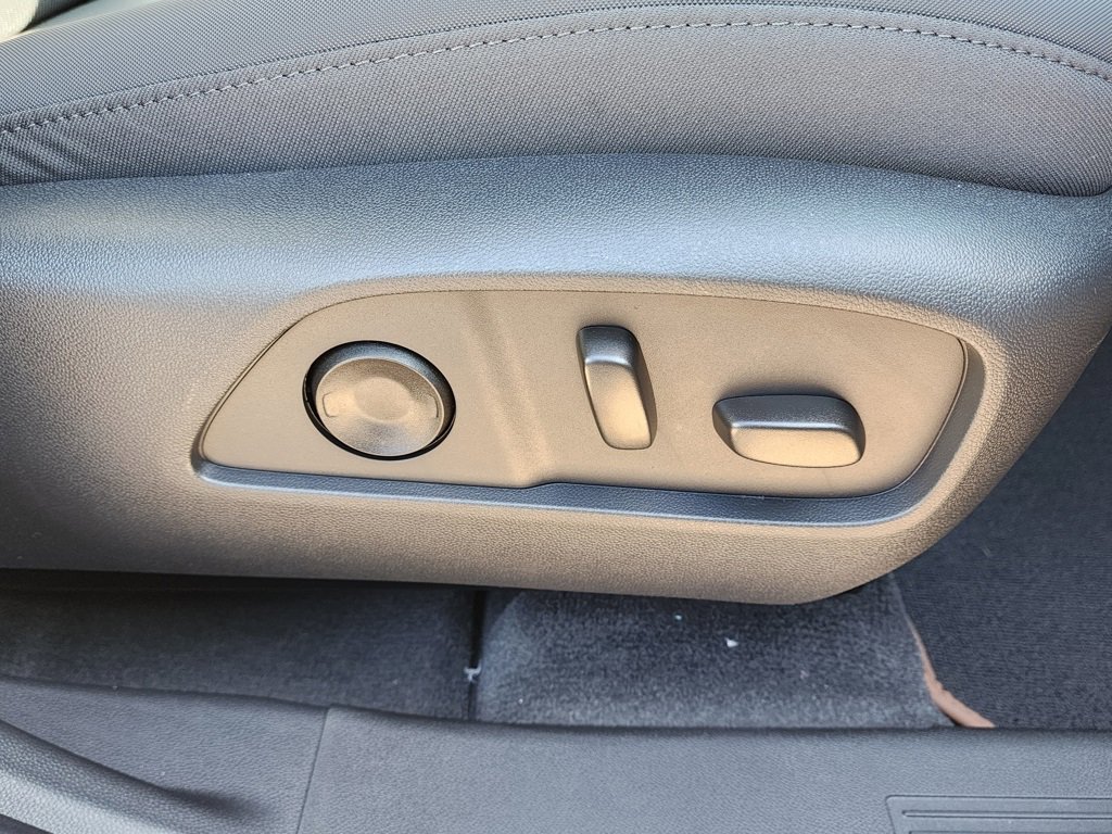 New 2026 GMC Terrain AT4 w/ Convenience Package III image 41