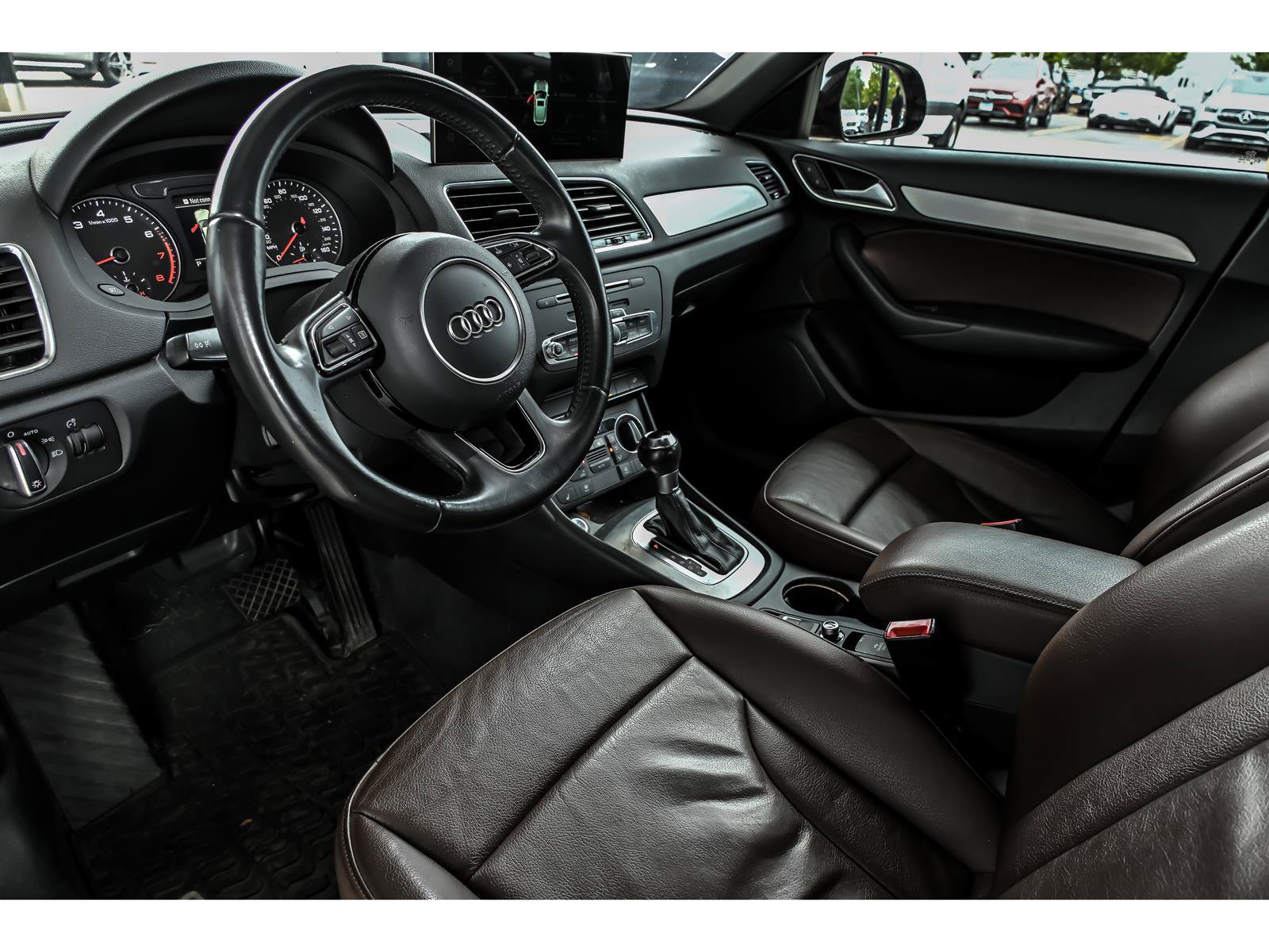 Used 2018 Audi Q3 2.0T Premium FWD image 5