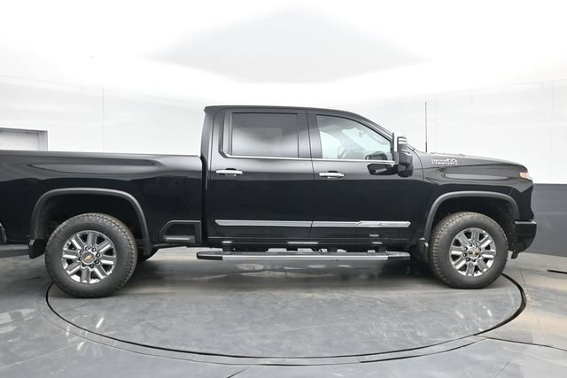 Used 2026 Chevrolet Silverado 2500 High Country w/ Technology Package AWD/4WD image 15