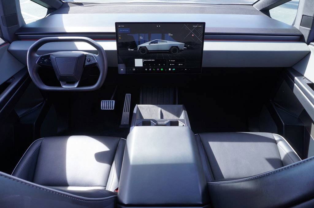 Used 2025 Tesla Cybertruck AWD Crew Cab image 13