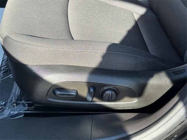 Used 2024 Chevrolet Malibu LT image 18