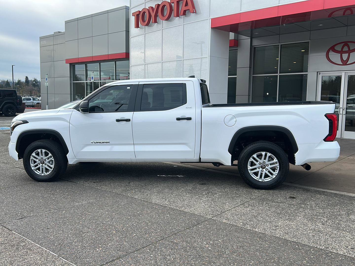 Used 2025 Toyota Tundra SR5 image 10