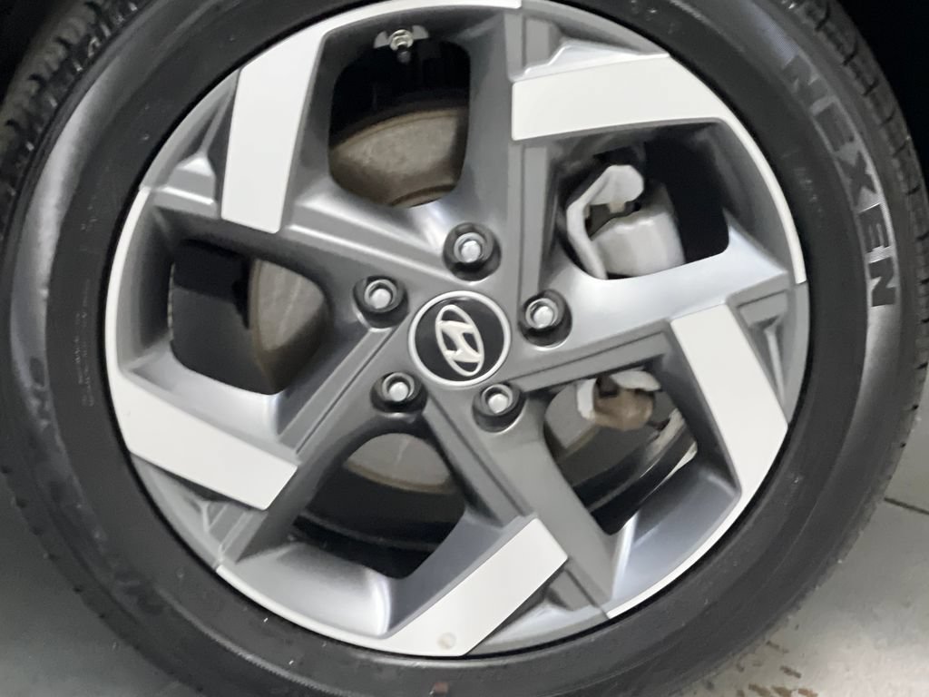 Used 2025 Hyundai Venue SEL FWD image 66