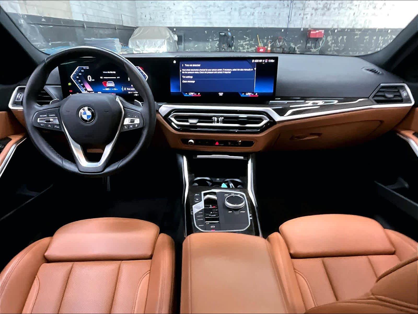 Used 2023 BMW 330i Sedan w/ Driving Assistance Package RWD image 17