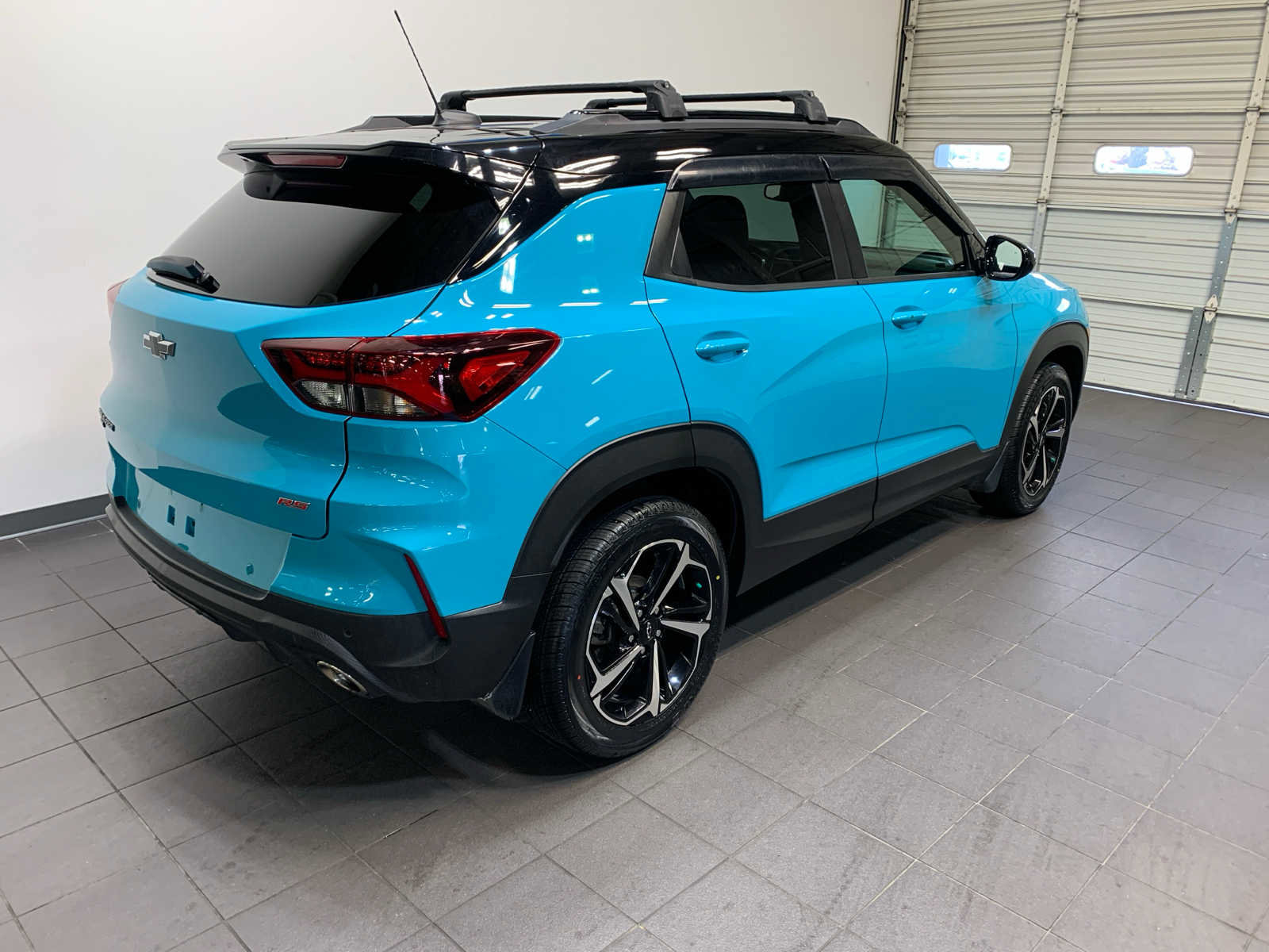 Used 2021 Chevrolet TrailBlazer RS w/ Sun and Liftgate Package image 3