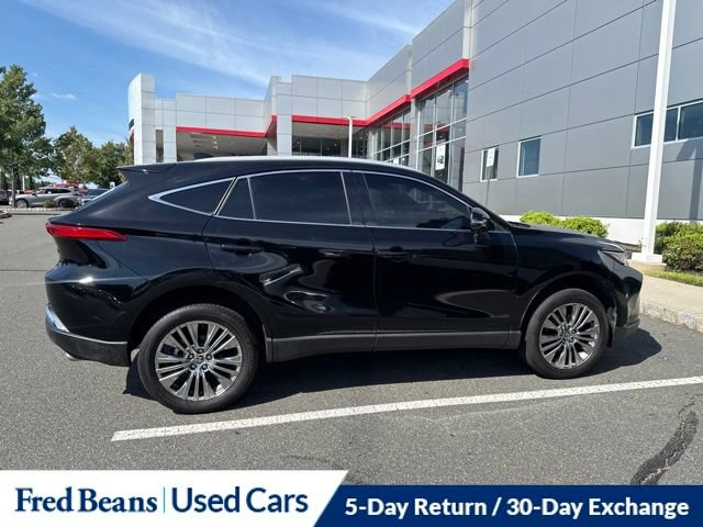 Used 2024 Toyota Venza XLE AWD/4WD image 6