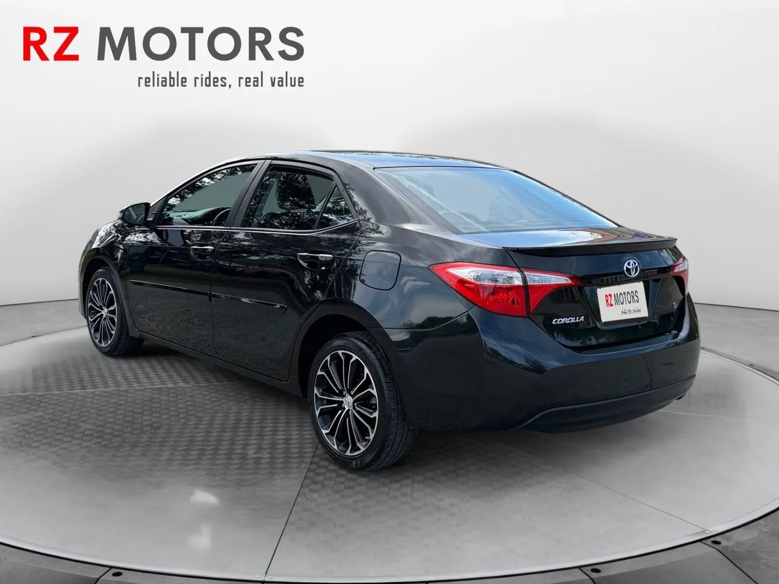 Used 2016 Toyota Corolla S FWD image 3