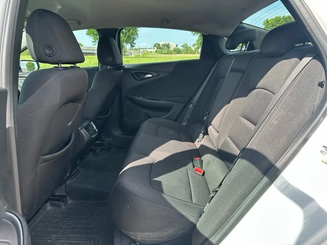 Used 2019 Chevrolet Malibu LT FWD image 10