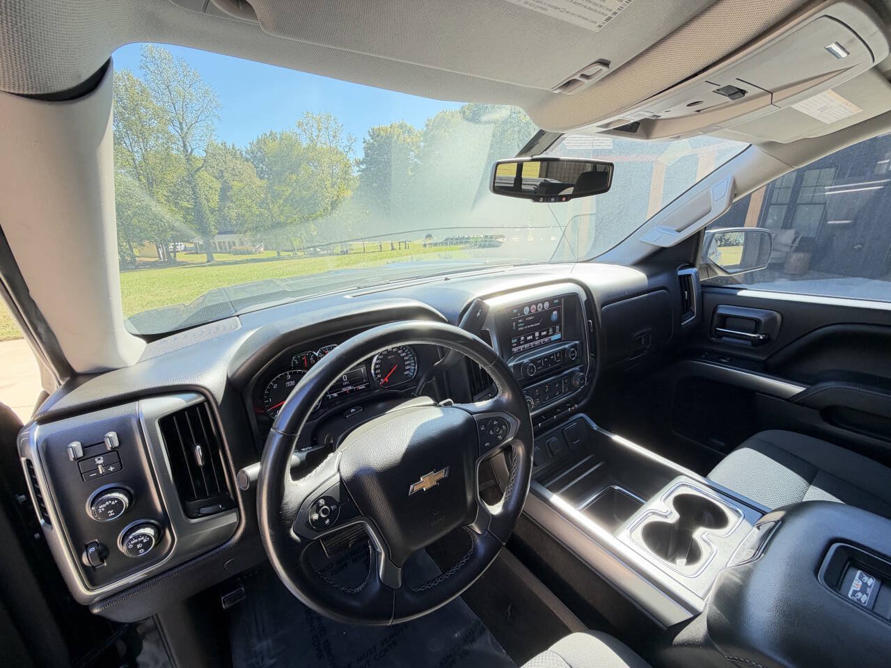 Used 2018 Chevrolet Silverado 1500 LT w/ LT Fleet Plus Package AWD/4WD image 18