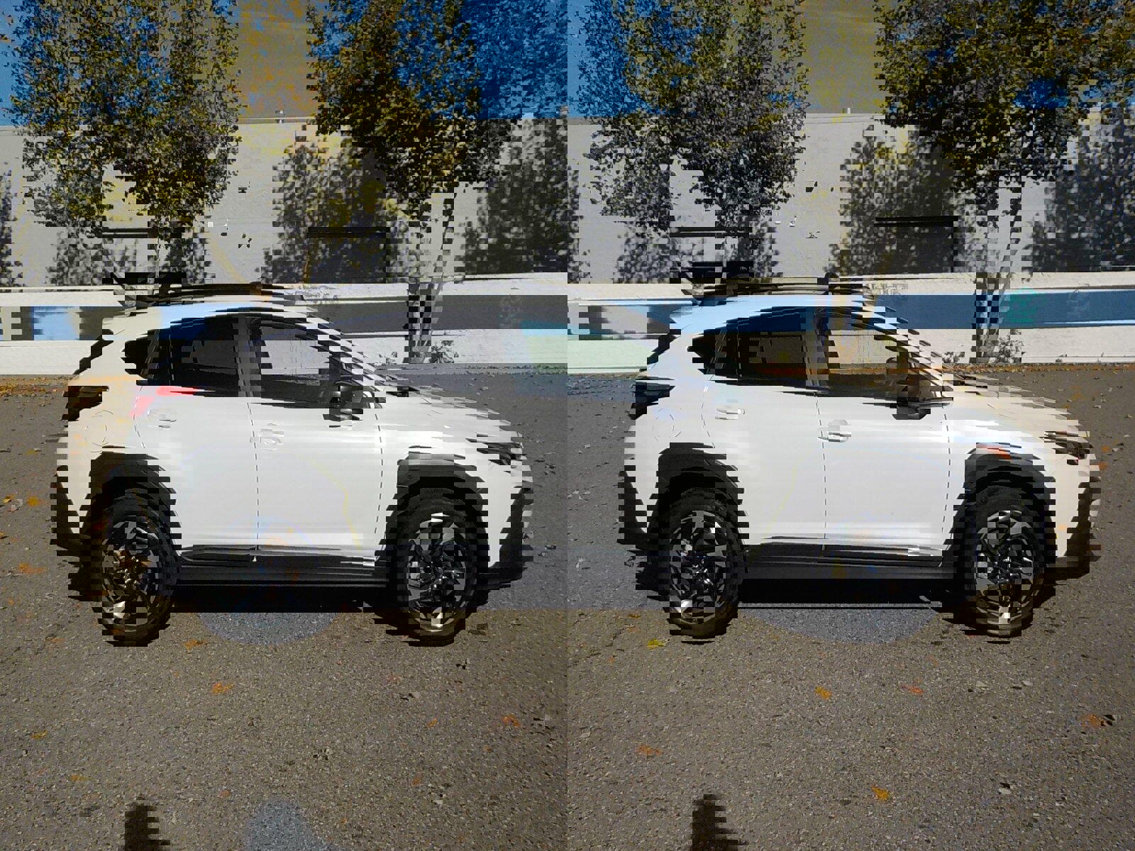 Used 2024 Subaru Crosstrek 2.5i Limited image 2