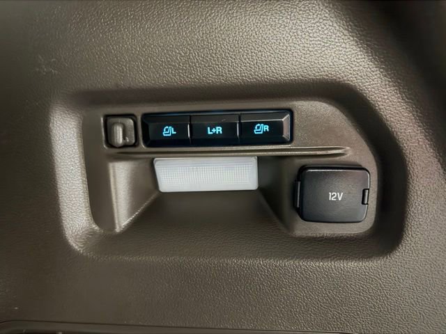 Used 2020 Ford Explorer Platinum w/ Premium Technology Package image 23