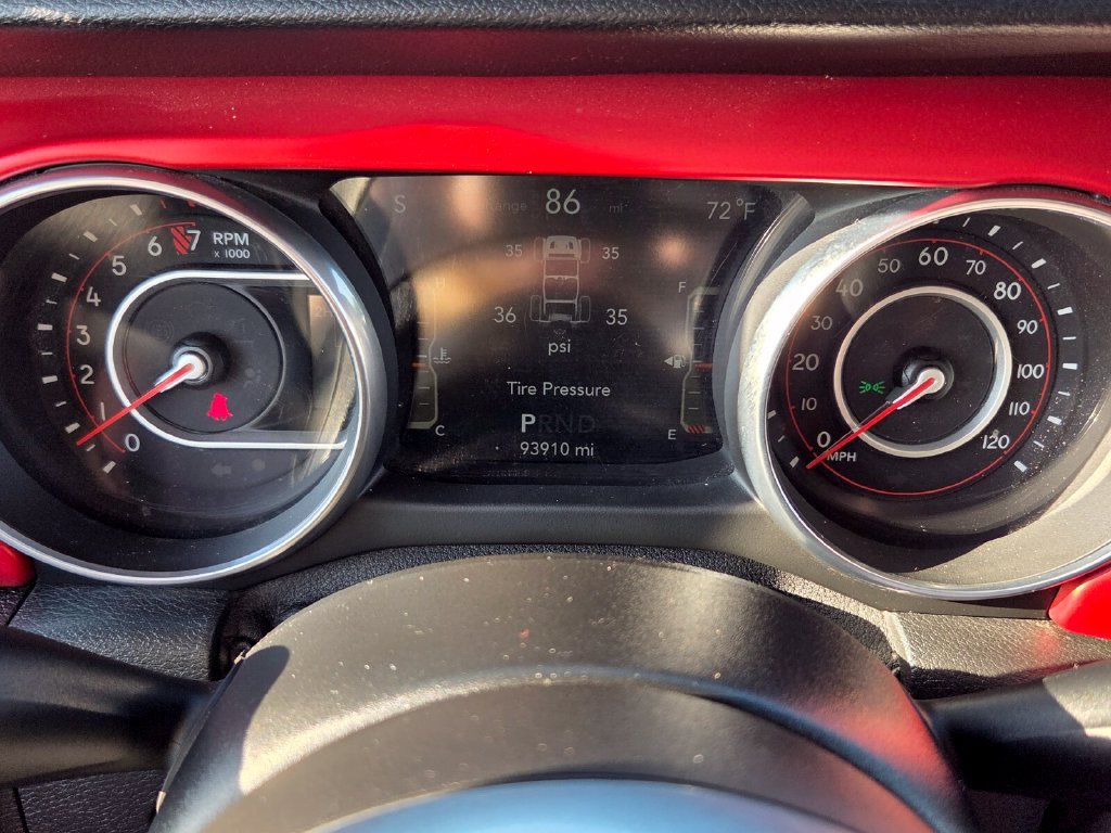 Used 2018 Jeep Wrangler Rubicon AWD/4WD image 27