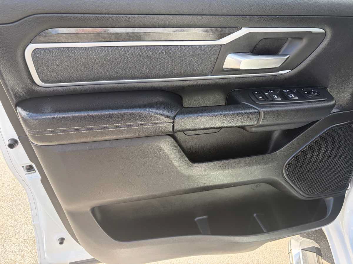 Used 2019 RAM 1500 Big Horn AWD/4WD image 17