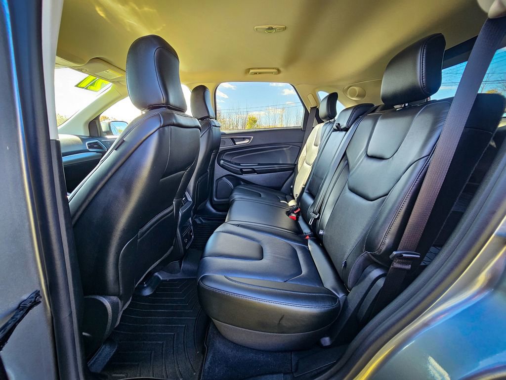 Used 2021 Ford Edge Titanium w/ Class II Trailer Tow Package image 32