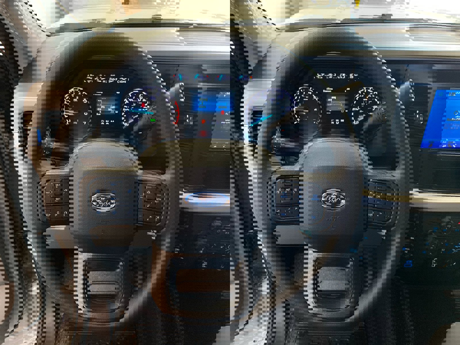 New 2026 Ford F250 XL w/ XL Chrome Package image 17