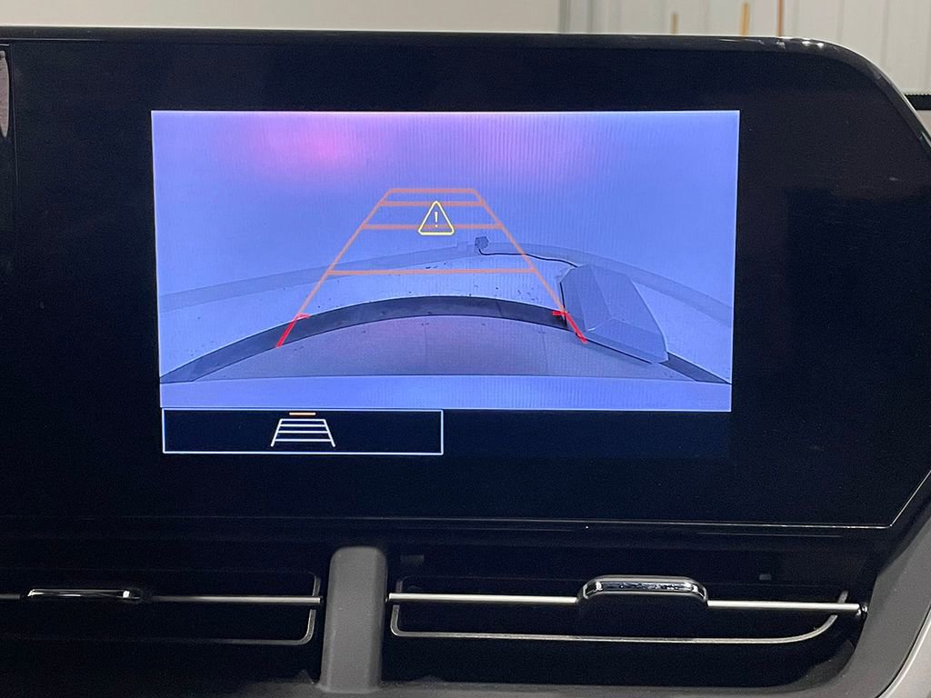 Used 2024 Chevrolet Trax RS w/ Driver Confidence Package image 4