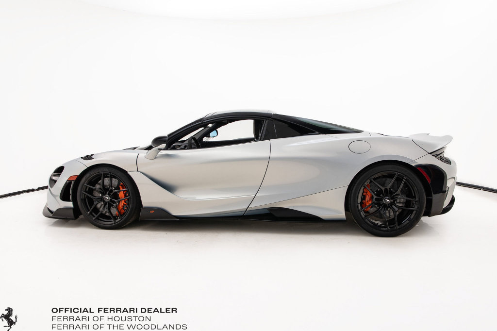 Used 2022 McLaren 765LT RWD image 32