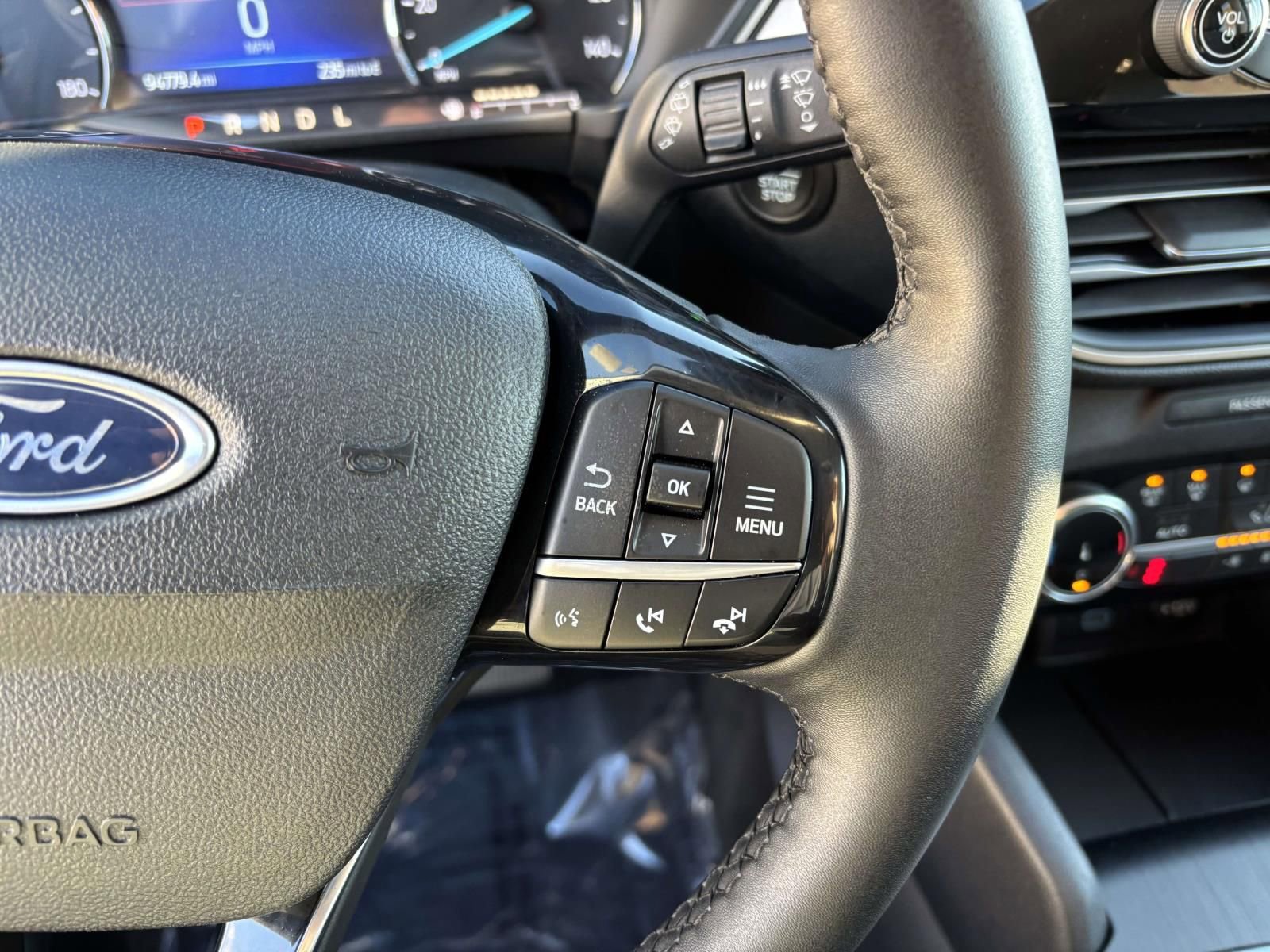 Certified 2022 Ford Escape SE w/ SE Sport Appearance Package image 20