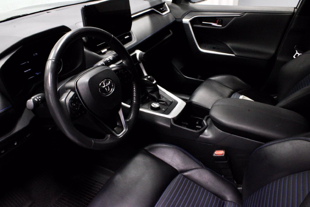 Used 2023 Toyota RAV4 XSE w/ XSE Grade Weather Package AWD/4WD image 22