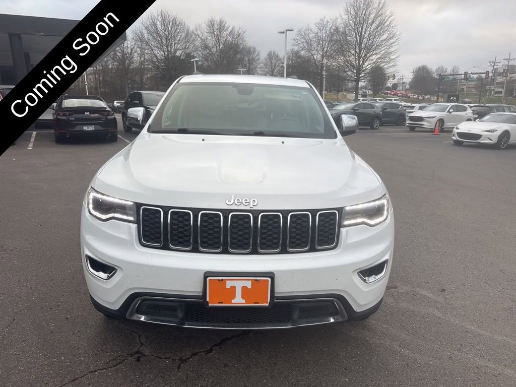 Used 2019 Jeep Grand Cherokee Limited w/ Luxury Group II image 2